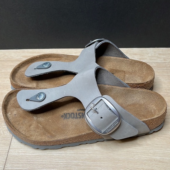 BIRKENSTOCK Gizeh Big Buckle Nubuck Leather, DOVE GRAY SIZE 6-6.5US / 37EU - Picture 6 of 9